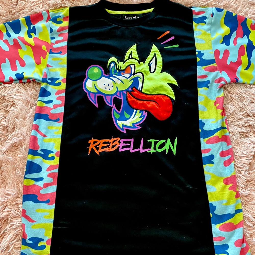 🚹Rage of a Rebellion embroidered T, Worn 1x🔥🔥